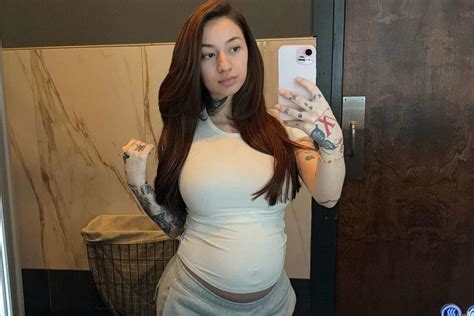 bhadbhabie nudes|Bhad Bhabie X Rated Nude Topless Handbra Onlyfans Video。